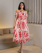Scarlet Leaf